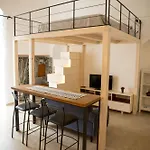 Fox House Апартаменты
